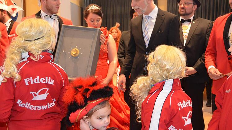 Faschingsausklang im Tattersall. Foto: Peter Rauch
