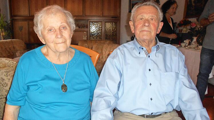Kunigunda und Georg Ott sind seit 60 Jahren verheiratet. Foto: A. Schäfer