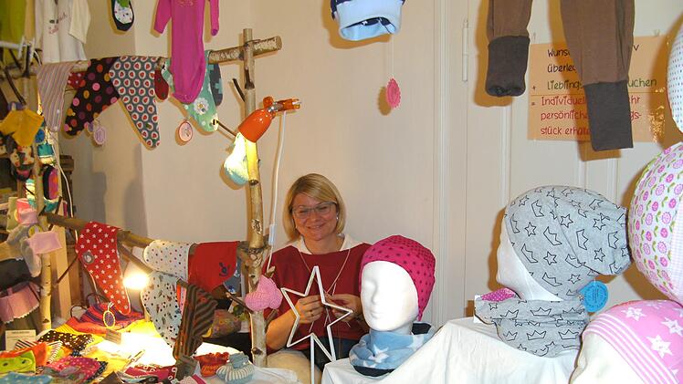 Kunsthandwerk gibt es beim Bischofsheimer Weihnachtsmarkt am Samstag, 9. und Sonntag, 10. Dezember unter anderem im Theatersaal  des Rentamts. Gerhard N&auml;gler