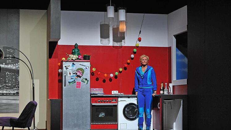 Turbulenter Theater-Spaß: Szene aus "Bin nebenan" von Ingrid Lausund in der Coburger ReithalleFoto: Andrea Kremper