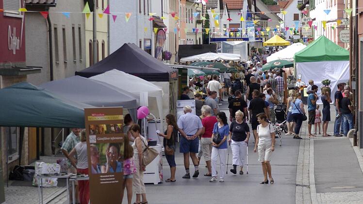 Ein Imagegewinn für die Gemeinde ist das Marktfest in Elfershausen.  Foto: Ehling/Archiv
