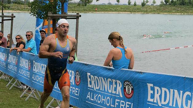 Maximilian Deichsel vom SG Tri-Team Kulmbach kam als Gesamtzweiter aus dem Wasser.  Foto: Thea Deichsel