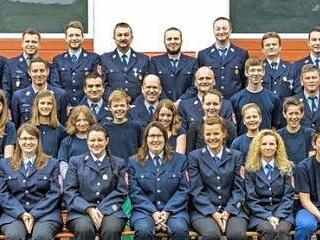 Für die jungen Feuerwehrler ist in Niedermirsberg einiges geboten.  Foto: p