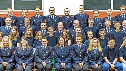 Für die jungen Feuerwehrler ist in Niedermirsberg einiges geboten.  Foto: p