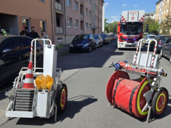 Feuerwehr Bamberg zu verrauchter Wohnung alarmiert - "qualmende Gegenstände"