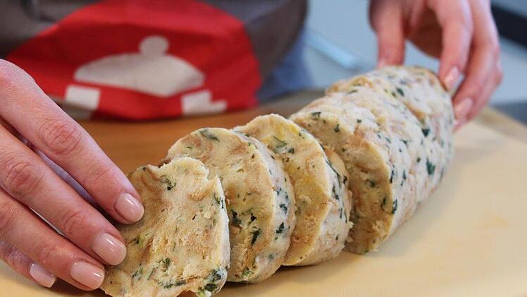 serviettknoedel-anrichten