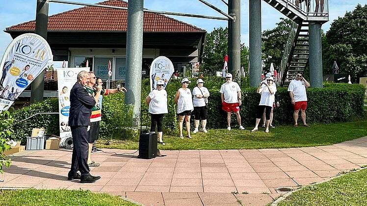 Zapfendorf: Schwimmfest der F&ouml;rderschulen - &uuml;ber 400 Sch&uuml;ler feiern im Aquarena