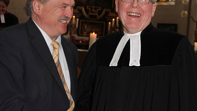 Ein Zeichen des Dankes gab es auch von Landrat Klaus Peter Söllner