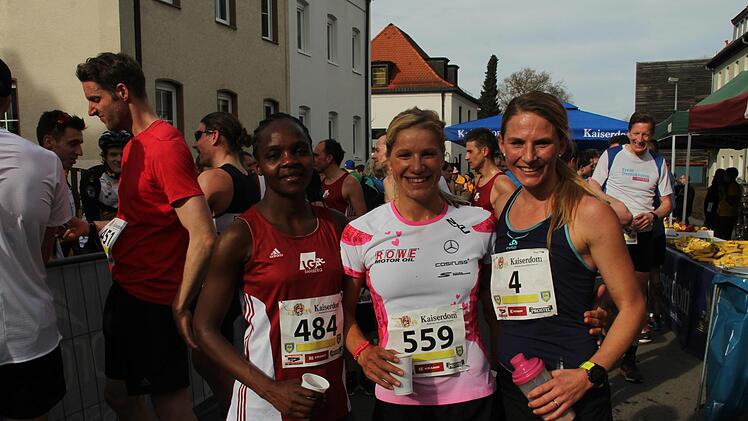 Die drei schnellsten Frauen (v. l.): Brenda Kebeya (1.), Anja Beranek (2.) und Ingalena Schömburg-Heuck (3.)