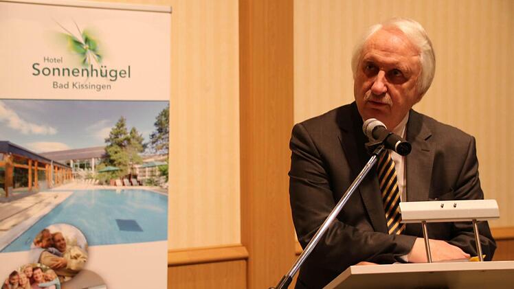 Besonders in seinen Grußworten bringt der BHG-Kreisvorsitzende Heinz Stempfle die rund 100 Gäste häufig zum Schmunzeln.  Fotos: Markus Klein