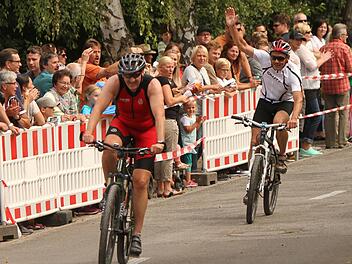 Bei schönem Wetter herrschte auch gute Stimmung unter den Teilnehmern. Für die Unterstützung durch die zahlreichen Zuschauer waren die Sportler dankbar.