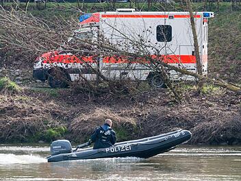 Bei einer Leiche, die am Freitagmorgen bei Donaustauf im Kreis Regensburg gefunden wurde, handelt es sich wohl um die vermisste Malina K. Foto: Armin Weigel/dpa