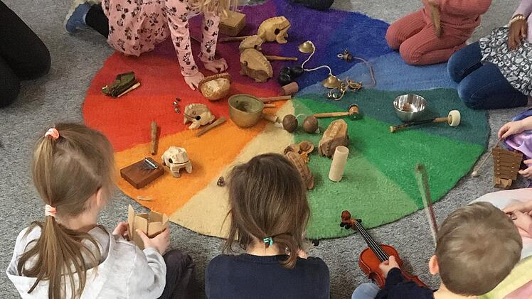 Kreis Bamberg: Kunst und Kultur in Kitas und Schulen - Beteiligte ziehen Bilanz zum ersten Projektjahr