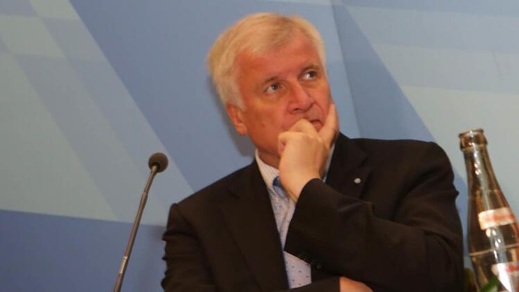 Wenn es nach Kronacher CSU-Politiker geht, soll Ministerpräsident Horst Seehofer im Amt bleiben.Archiv