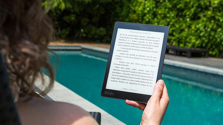 E-Book-Reader sind einfach praktisch und leicht.