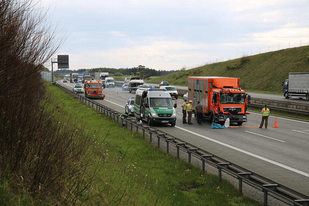 Auffahrunfall auf A9 bei Münchberg