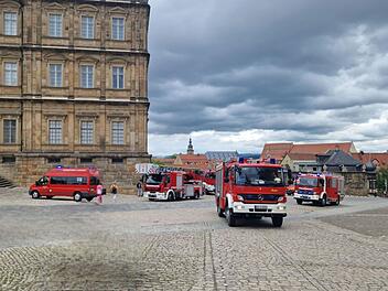Bamberger Dom: Weihrauch löst Feuerwehreinsatz aus - "Rauchschwaden recht hartnäckig" Bamberger Dom: Weihrauch löst Feuerwehreinsatz aus - "Rauchschwaden recht hartnäckig"