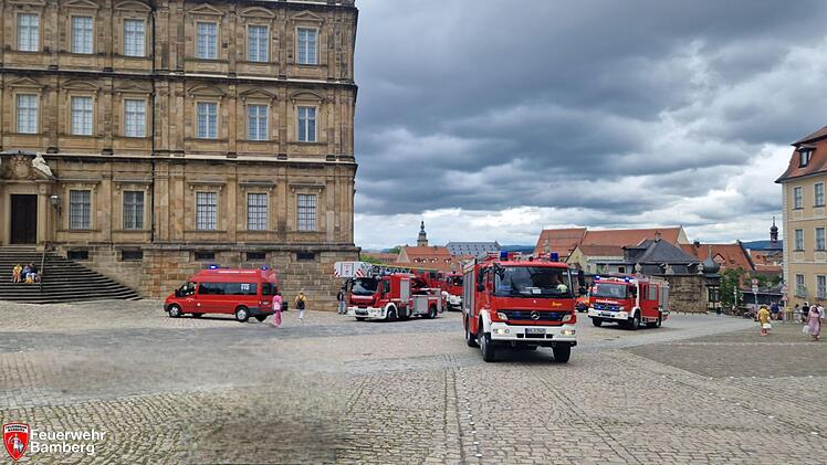 Bamberger Dom: Weihrauch löst Feuerwehreinsatz aus - "Rauchschwaden recht hartnäckig"