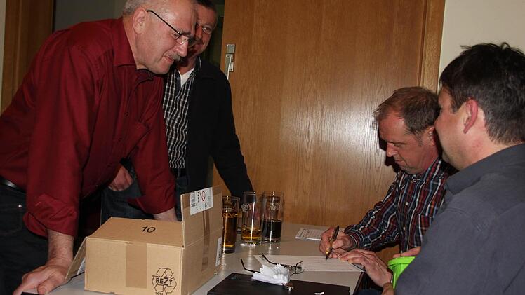 Na, wie viel sind's denn: Alfred Müller hakt nach.