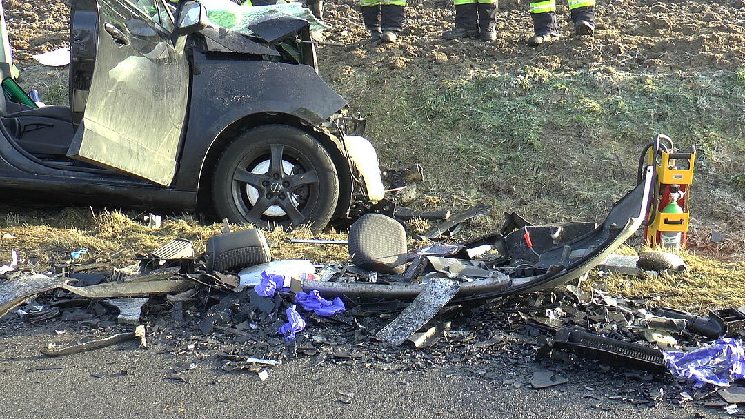 Kreis Haßberge: 29-Jährige stirbt bei schwerem Frontal-Crash