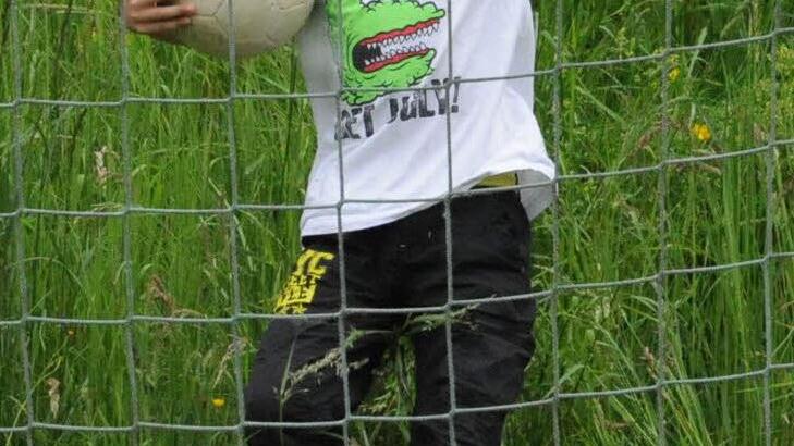 Eifriger Ballholer.  Foto: Hopf