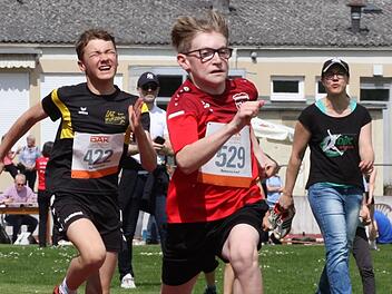 Mit mächtig Speed  zum Sprint-Sieg über die 75 Meter der M13: Finn Wehner, der zudem einen Titel im Speerwurf gewann. Fotos: Reinhold Nürnberger/Archiv