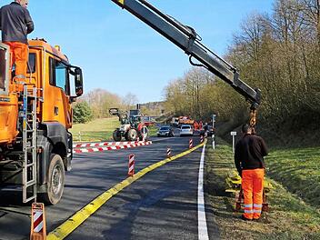Schon im März 2015 gab es eine Ortsbesichtigung an der Wittershäuser Kreuzung. Foto: Gerd Schaar/Archiv