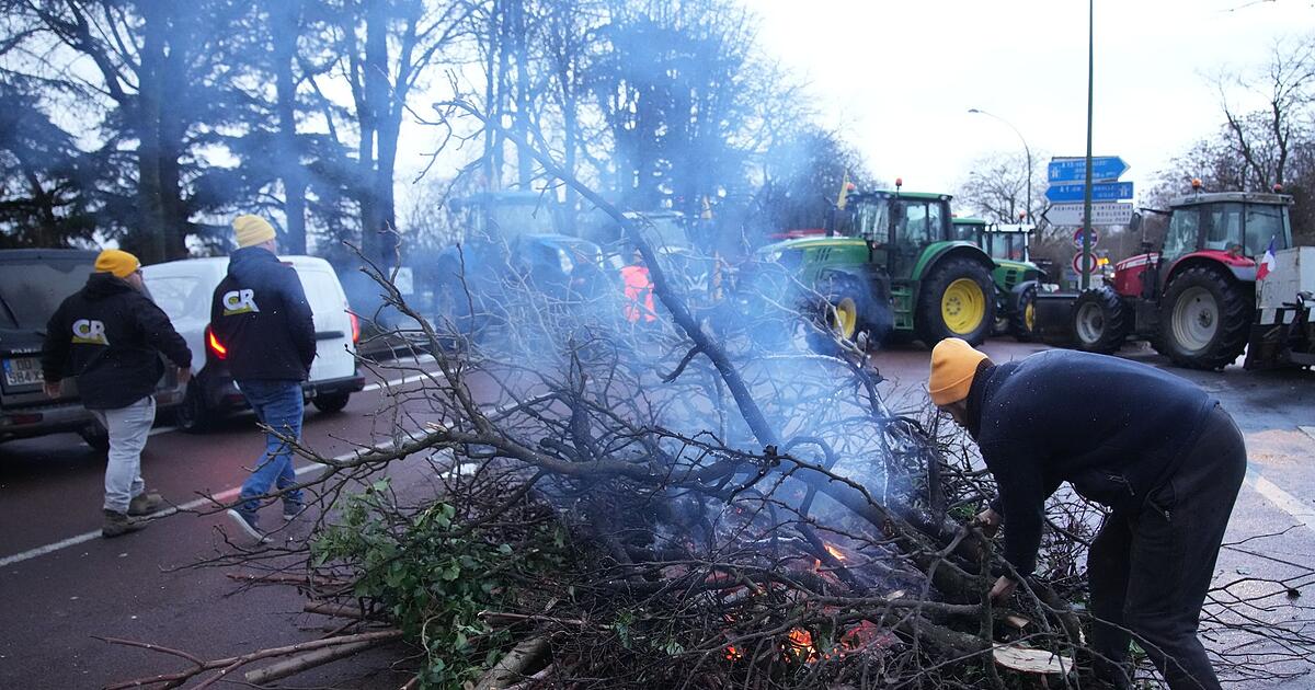 Bauernproteste-an-Autobahnen-gegen-EU-Handelsabkommen