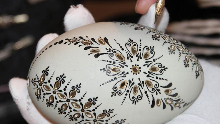 16 Arbeitsgänge sind nötig, bis Leopold Marschner aus Dittelbrunn ein Kunstwerk wie dieses fertig hat.  Foto: Dieter Britz