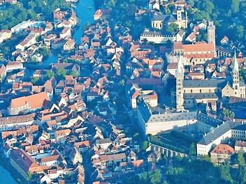 Immer mehr Menschen strömen ins Weltkulturerbe Bamberg, Ferienwohnungen sind zum lukrativen Geschäftsfeld geworden.  Fotos: Ronald Rinklef