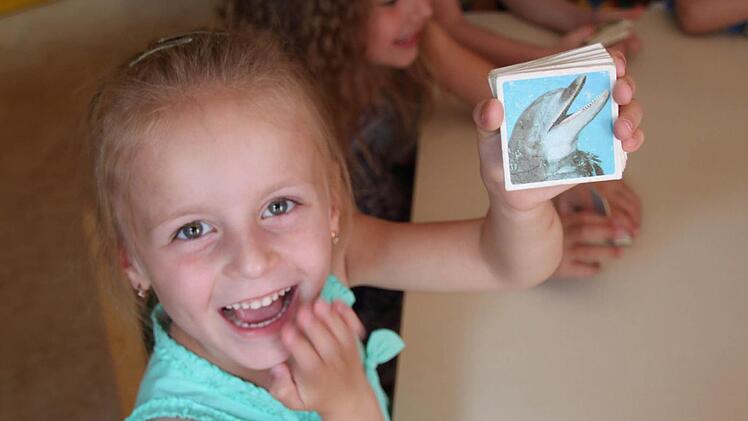 Melissa hat einen Delfin gezogen.