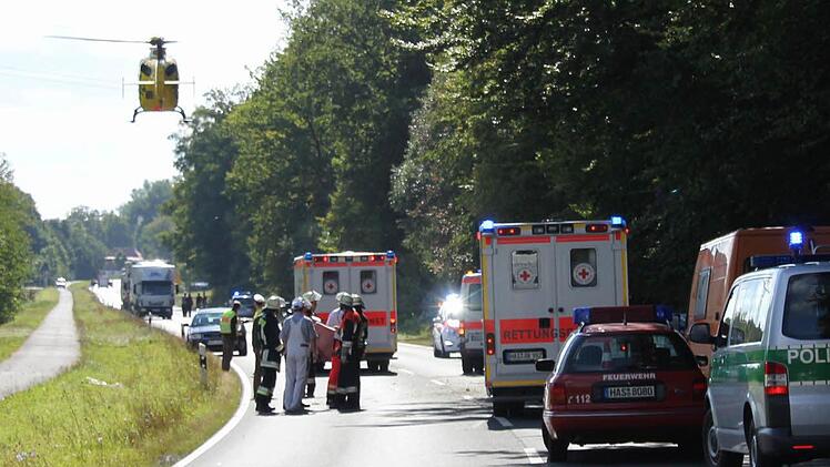 Der Rettungshubschrauber hebt in Richtung Bamberg ab.
