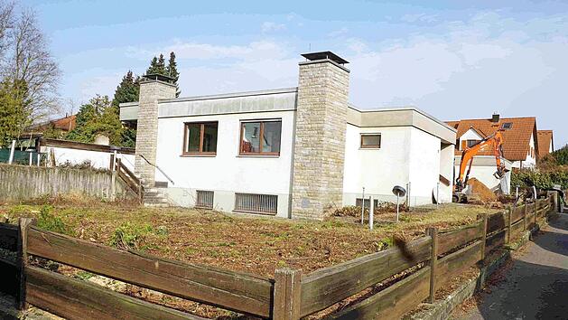 Das gro&szlig;z&uuml;gige Einfamilienwohnhaus an der Gartenstra&szlig;e macht Platz f&uuml;r eine Eigentumswohnanlage.