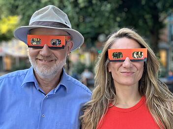 Harald Lesch und Jasmina Neudecker begleiten die totale Sonnenfinsternis auf Mallorca am 12. August live.
