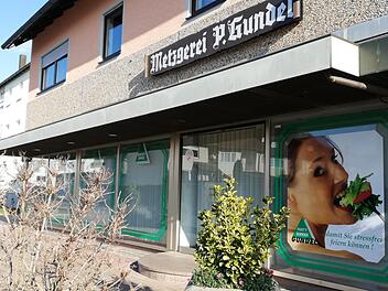 Die Freude der Neunkirchner währte kurz: Vier Wochen nach der Übernahme der alten Metzgerei Gundel ist sie wieder geschlossen.  Foto: FT