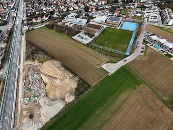 Hirschaid: Wird bald ein neues Gymnasium im Kreis Bamberg gebaut? Hirschaid: Wird bald ein neues Gymnasium im Kreis Bamberg gebaut?