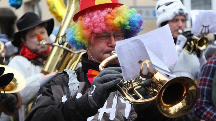 Für den langen Gaudiwurm braucht man schon Luft.