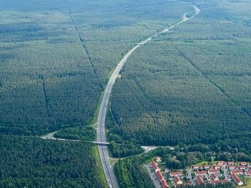 Verkehrsministerium und Autobahndirektion beruhigen: Ein sechsspuriger Ausbau der Autobahn sei derzeit nicht vorgesehen.  Ronald Rinklef