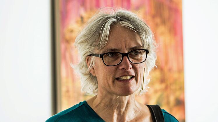 "Auf und ab": Die in Falkensee bei Berlin lebende Künstlerin Sabine Oostermann stellt im Kunstverein Coburg aus.Foto: Jochen Berger