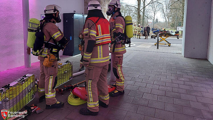 Feuerwehr Bamberg zu Erba-Insel alarmiert - "bei&szlig;ender Geruch"