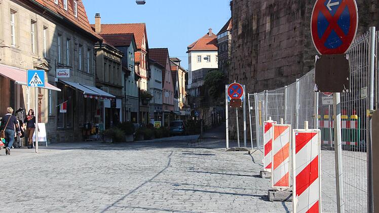 Die Schwedenstraße kann seit gestern wieder von Autos, die aus Richtung der Europabrücke kommen, passiert werden.