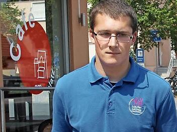 Tobias ist im Adelsdorfer Café, das die Laufer Mühle betreibt, sehr engagiert.  Foto: Johanna Blum