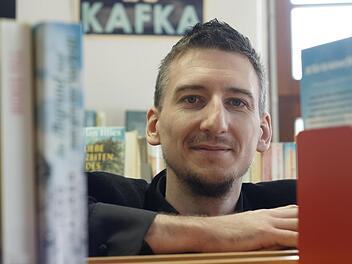 Bibliotheks- und Kulturbüroleiter Jan Marberg verlässt Bad Brückenau Richtung Oberbayern. Hier hat er viel erreicht. Foto: Steffen Standke