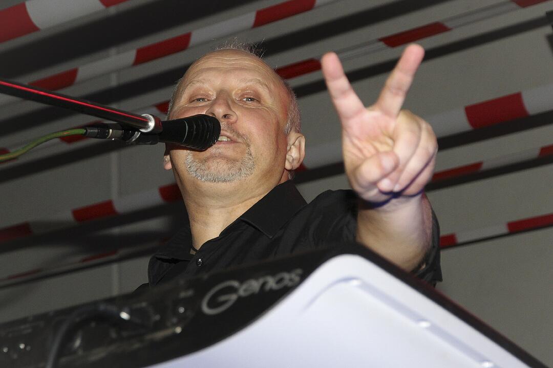 Party und Tanz in der Dreifachhalle