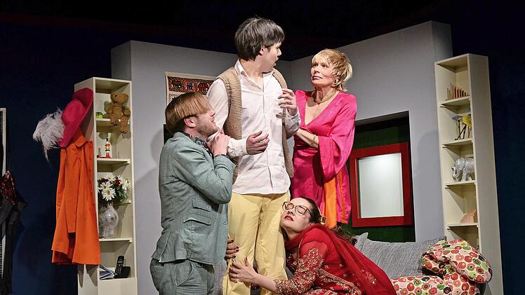 Alle beknien Richard, den Lottogewinn doch noch anzunehmen.