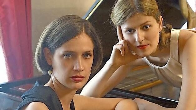 Auch Stücke von Schubert und Rachmaninoff werden die Pianistinnen Maria Saulich und Eva Bochnitschek-Genari in Höchstadt bieten. Foto: p