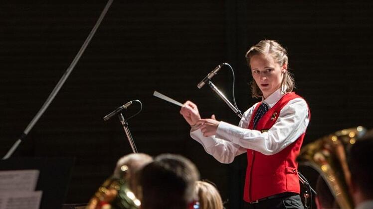 Impressionen vom Weihnachtskonzert in der Franz-Goebel-Halle in RödentalFoto: Vincent Kaibarta
