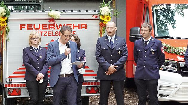 B&uuml;rgermeister Steffen Lipfert h&auml;lt seine Rede.