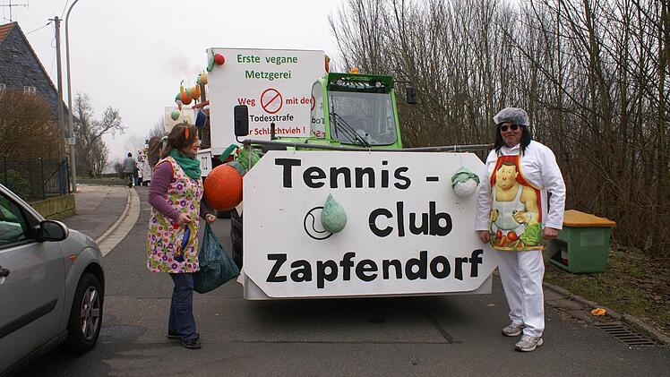 Faschingsumzug in Ebing Foto: Renate Neubecker