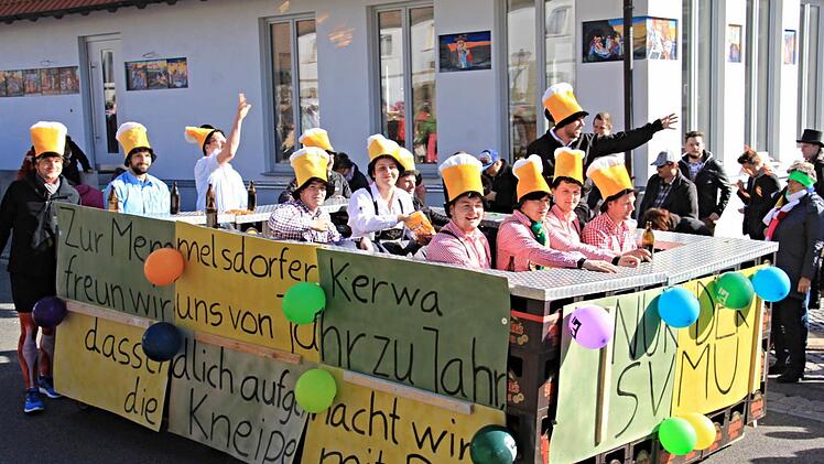 Gerne würden sie auch einen Biergarten haben, die Fußballer des SVMU. Foto: Helmut Will
